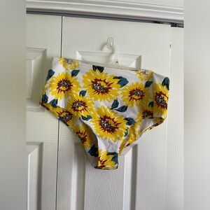 Sun flower bikini bottoms